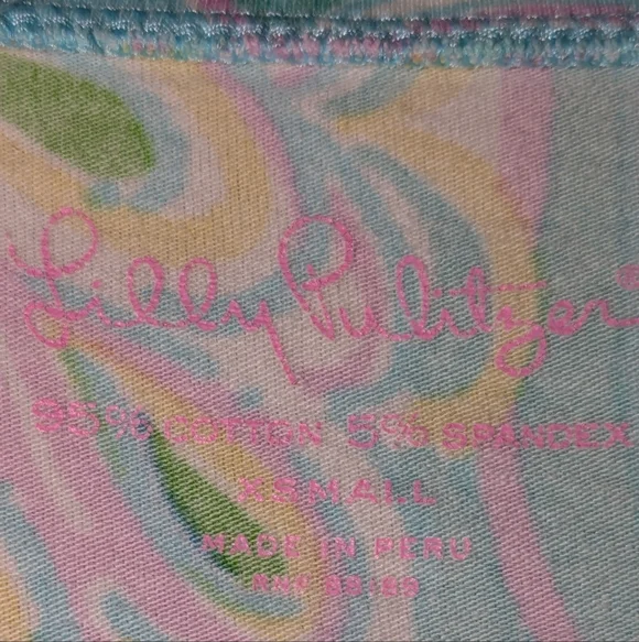 Lilly Pulitzer Blue and Green Paisley Short Sleeve Top - Picture 5 of 5
